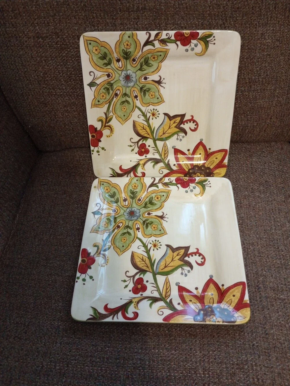 Pier 1 Carynthum Floral 10.5